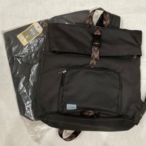 Tom’s Backpack x2!!!